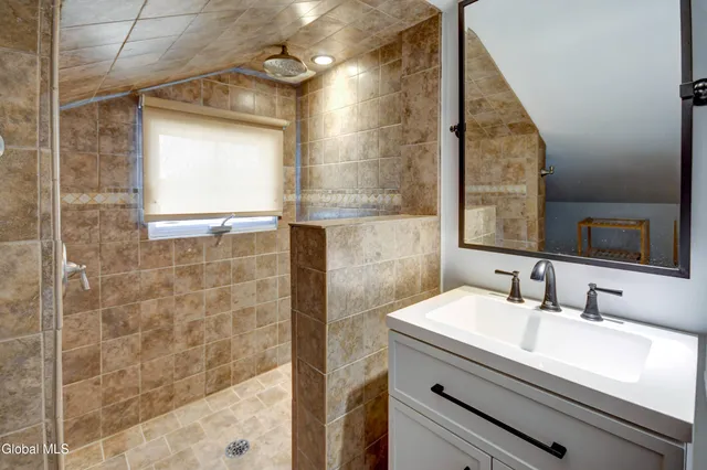 $399,000 | 107 Fancher Road, Gloversville, NY 12078