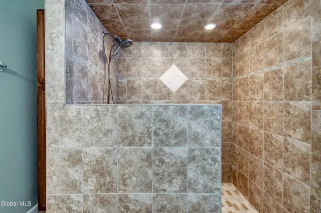 $399,000 | 107 Fancher Road, Gloversville, NY 12078