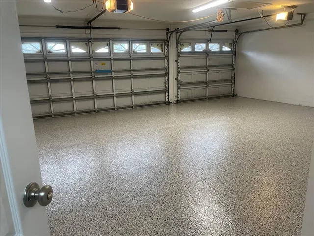 a view of a garage