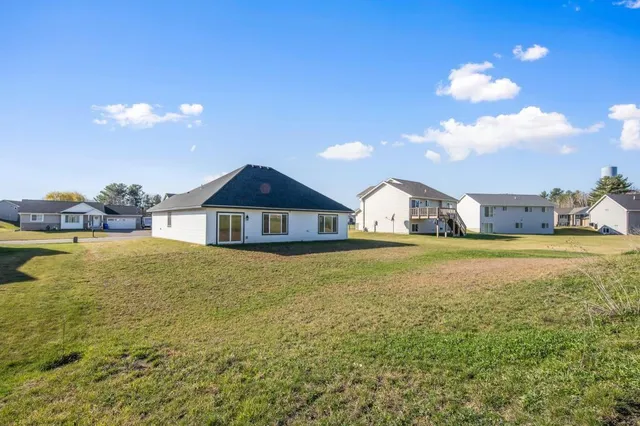 $2,295 | 310 Aspen Drive, Somerset, WI 54025