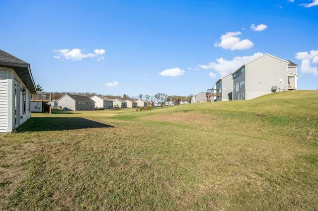 $2,295 | 310 Aspen Drive, Somerset, WI 54025