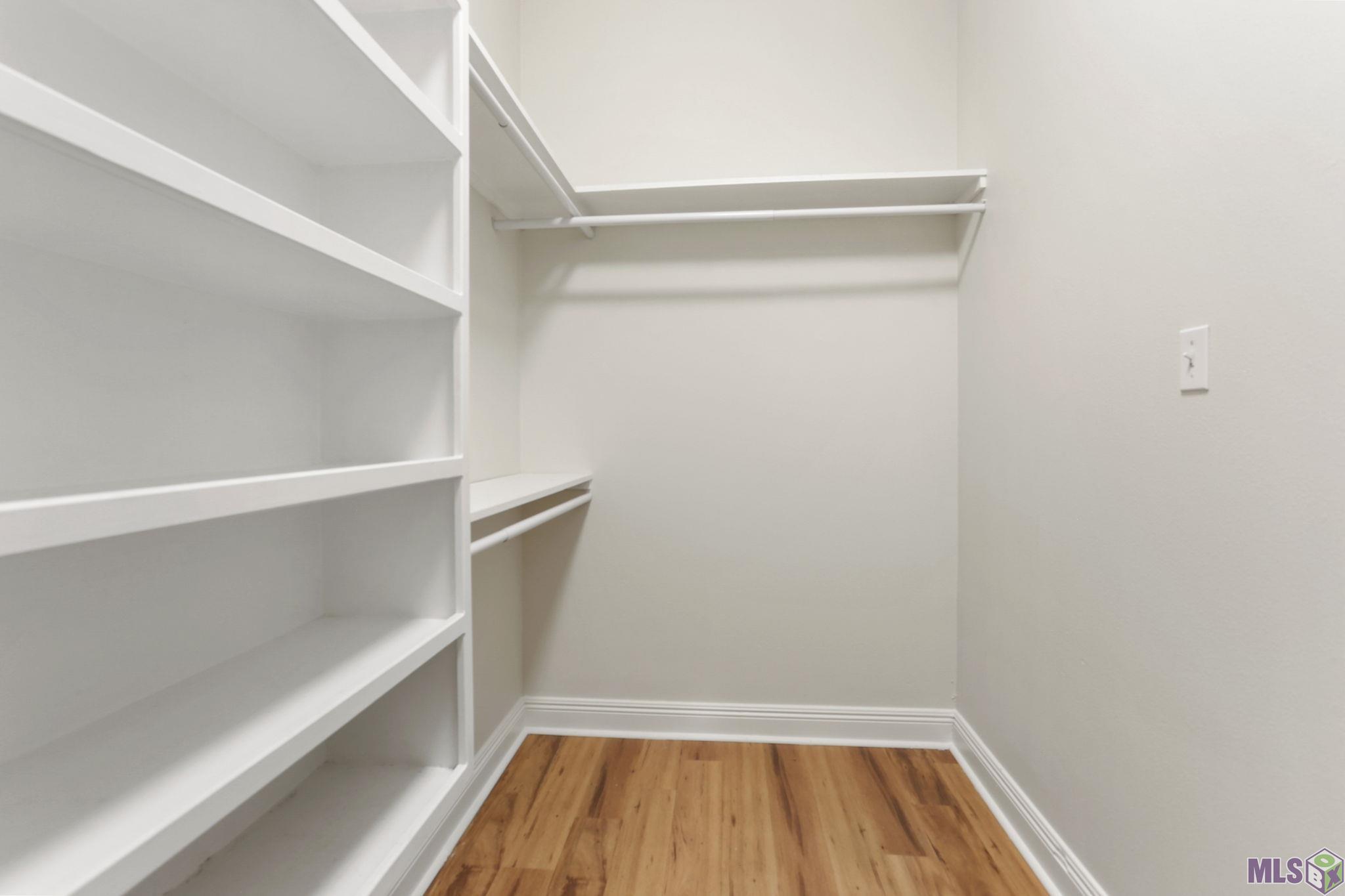 36428 Rue Lamonte Prairieville, LA 70769 - Photo 19 of 27 Master Closet