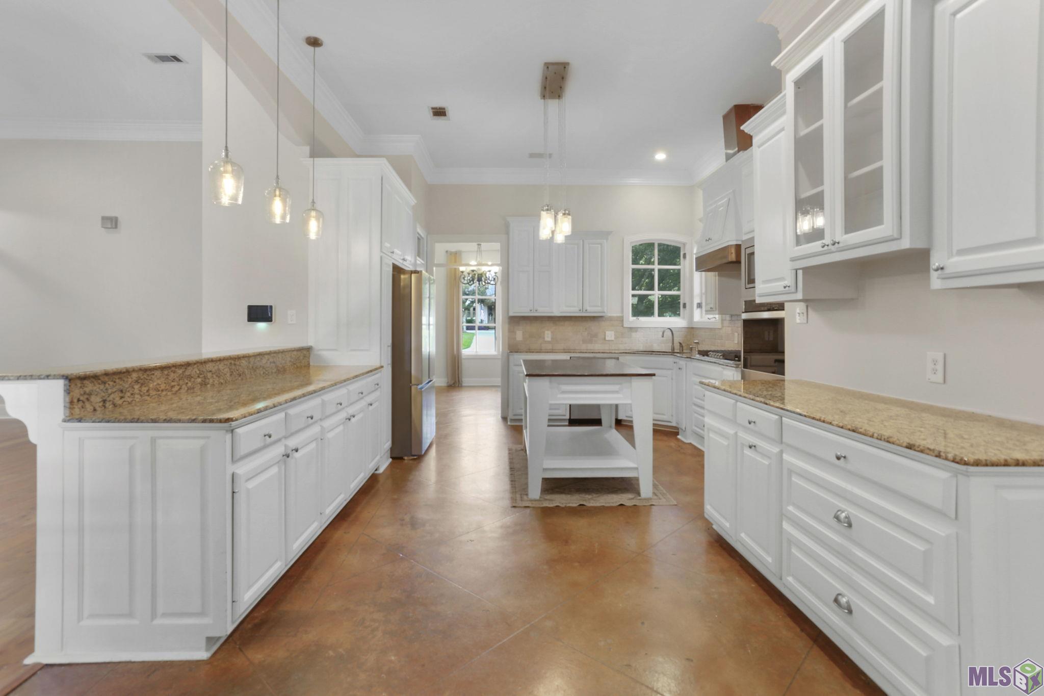 36428 Rue Lamonte Prairieville, LA 70769 - Photo 6 of 27 Gallery Image 6
