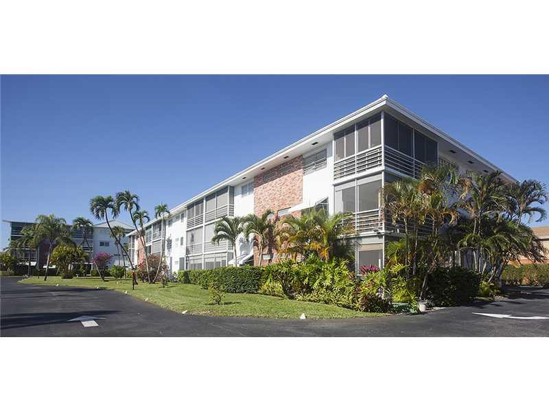 25 Southeast 13th Street, Unit C1 Boca Raton, FL 33432 - Photo 1 of 13 Exterior Front