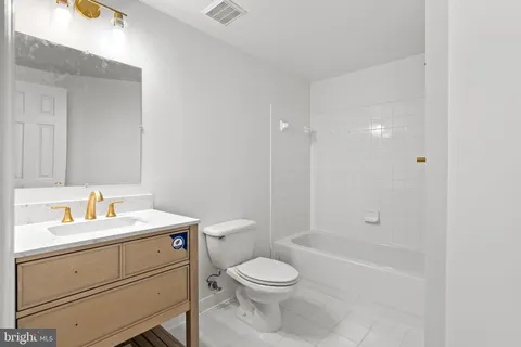 $1,450,000 | 16809 Harbour Town, Ashton, MD 20861