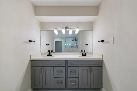 $349,000 | 1906 River Falls Drive, Houston, TX 77339