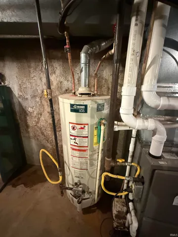 $289,000 | 4350 South 895th Street East, Wolcottville, IN 46795