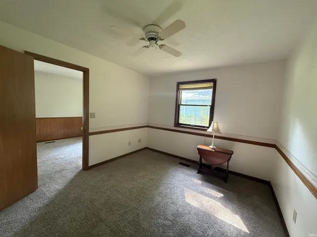 $289,000 | 4350 South 895th Street East, Wolcottville, IN 46795