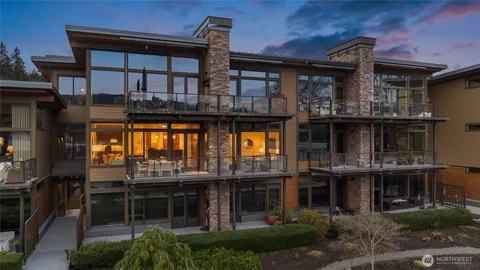 $2,950,000 | 4309 East Lake Sammamish Parkway Southeast, Unit 4309, Issaquah, WA 98029