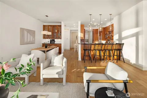 $2,950,000 | 4309 East Lake Sammamish Parkway Southeast, Unit 4309, Issaquah, WA 98029