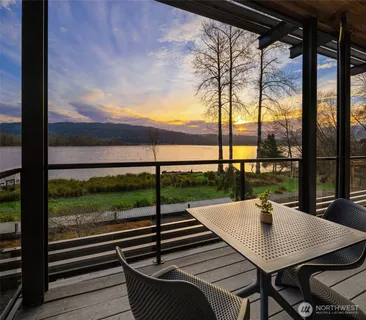 $2,950,000 | 4309 East Lake Sammamish Parkway Southeast, Unit 4309, Issaquah, WA 98029