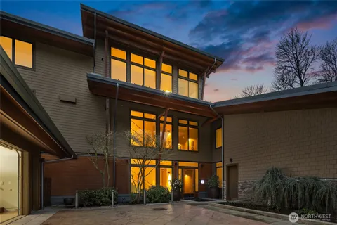 $2,950,000 | 4309 East Lake Sammamish Parkway Southeast, Unit 4309, Issaquah, WA 98029