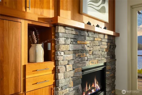 $2,950,000 | 4309 East Lake Sammamish Parkway Southeast, Unit 4309, Issaquah, WA 98029