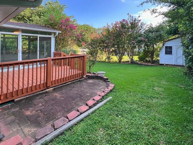 2711 Fairlane Drive Atlanta, GA 30340 - Photo 27 of 31 a view of a house with backyard and trees