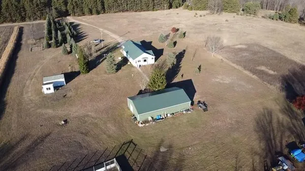 $799,000 | 7313 West 12 1/2 Road, Mesick, MI 49668