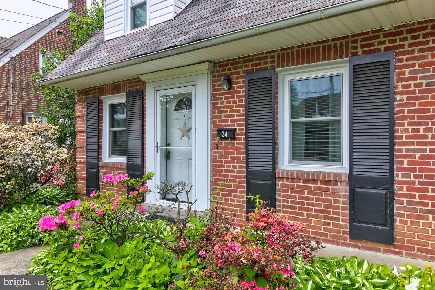 24 Mancil Road Media, PA 19063 - Photo 3 of 32