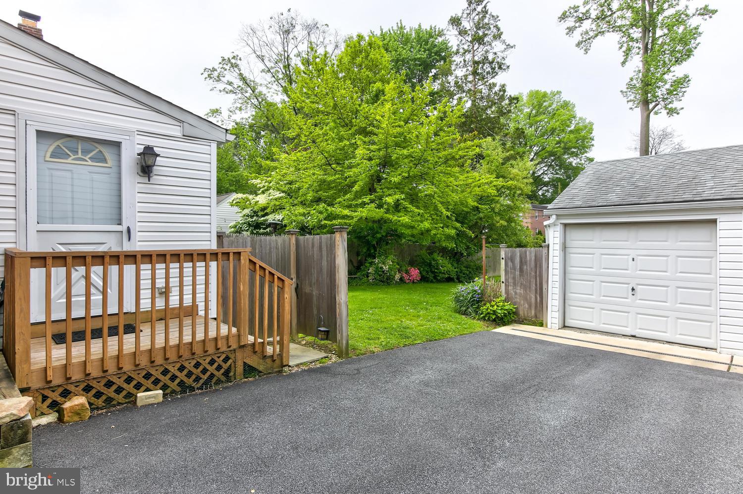 24 Mancil Road Media, PA 19063 - Photo 4 of 32