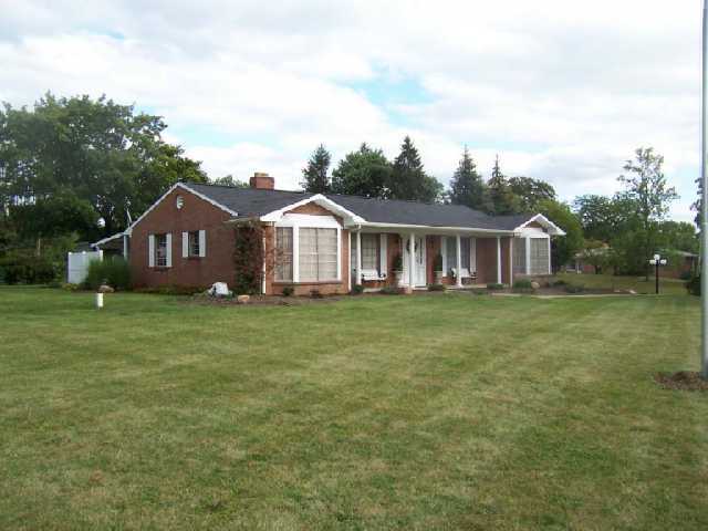 4200 Clime Road Columbus, OH 43228 - Photo 3 of 10