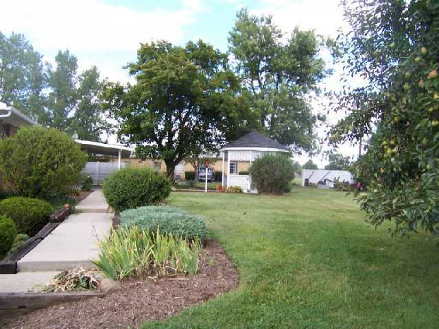 4200 Clime Road Columbus, OH 43228 - Photo 5 of 10