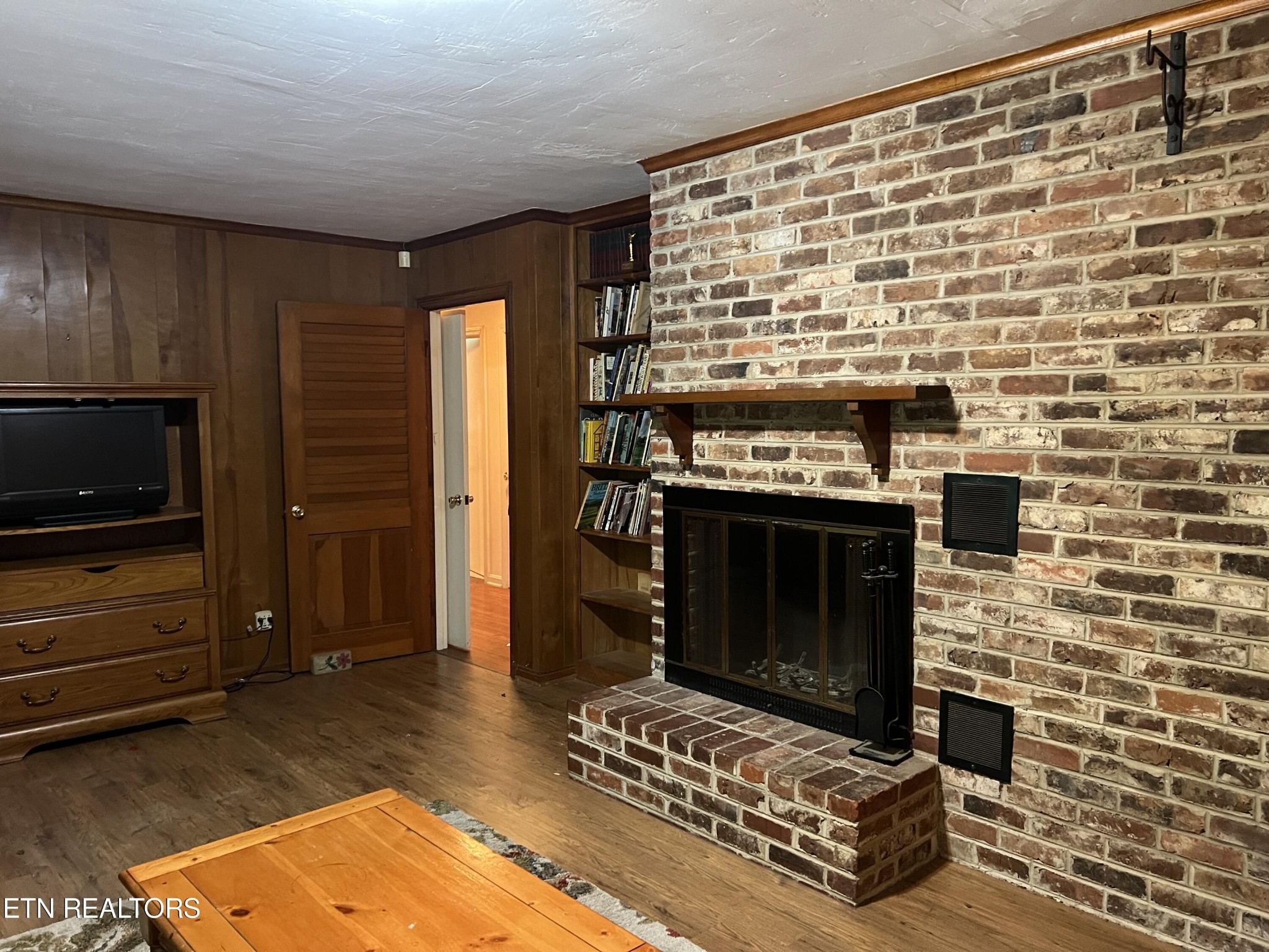 246 Bluff Road Kingston, TN 37763 - Photo 6 of 12 Gallery Image 6