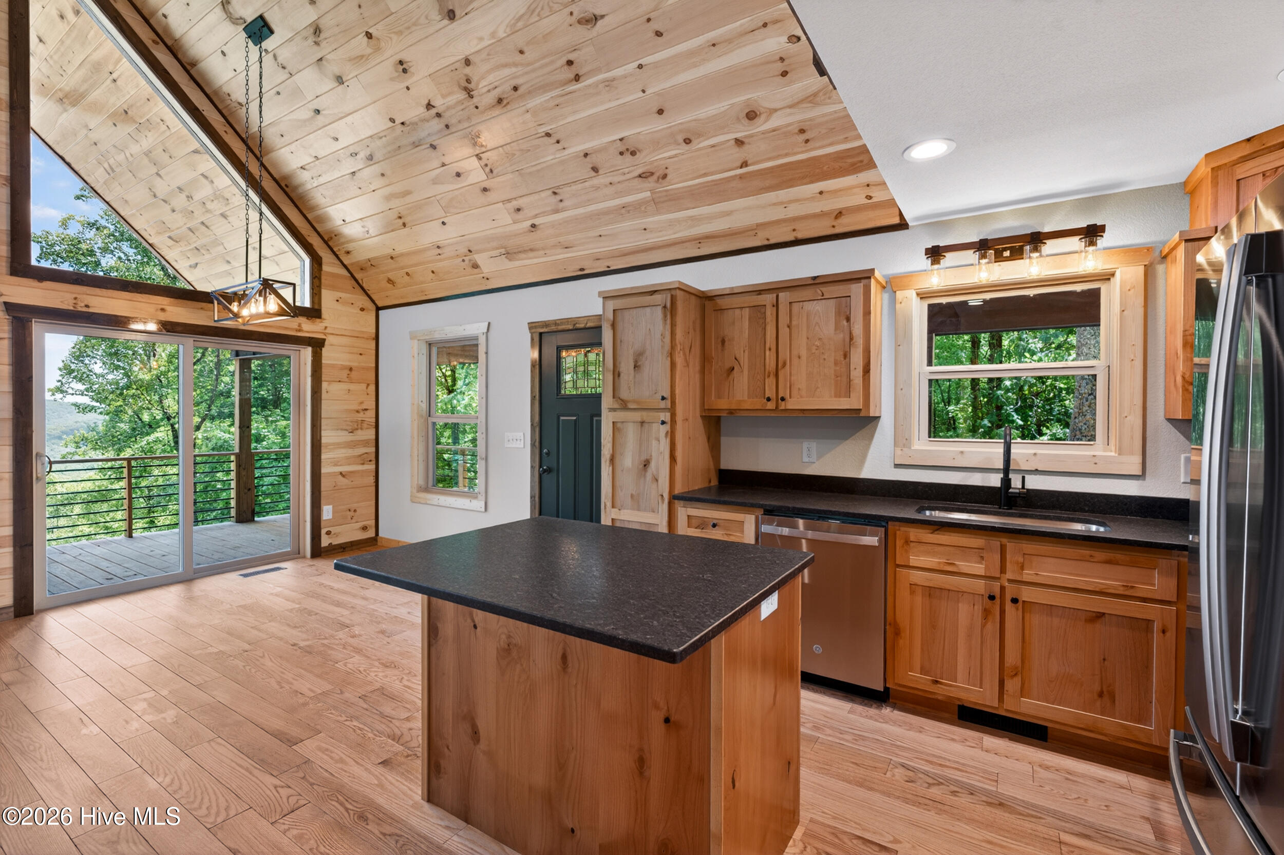 1386 Outlook Road Murphy, NC 28906 - Photo 7 of 40 Gallery Image 7