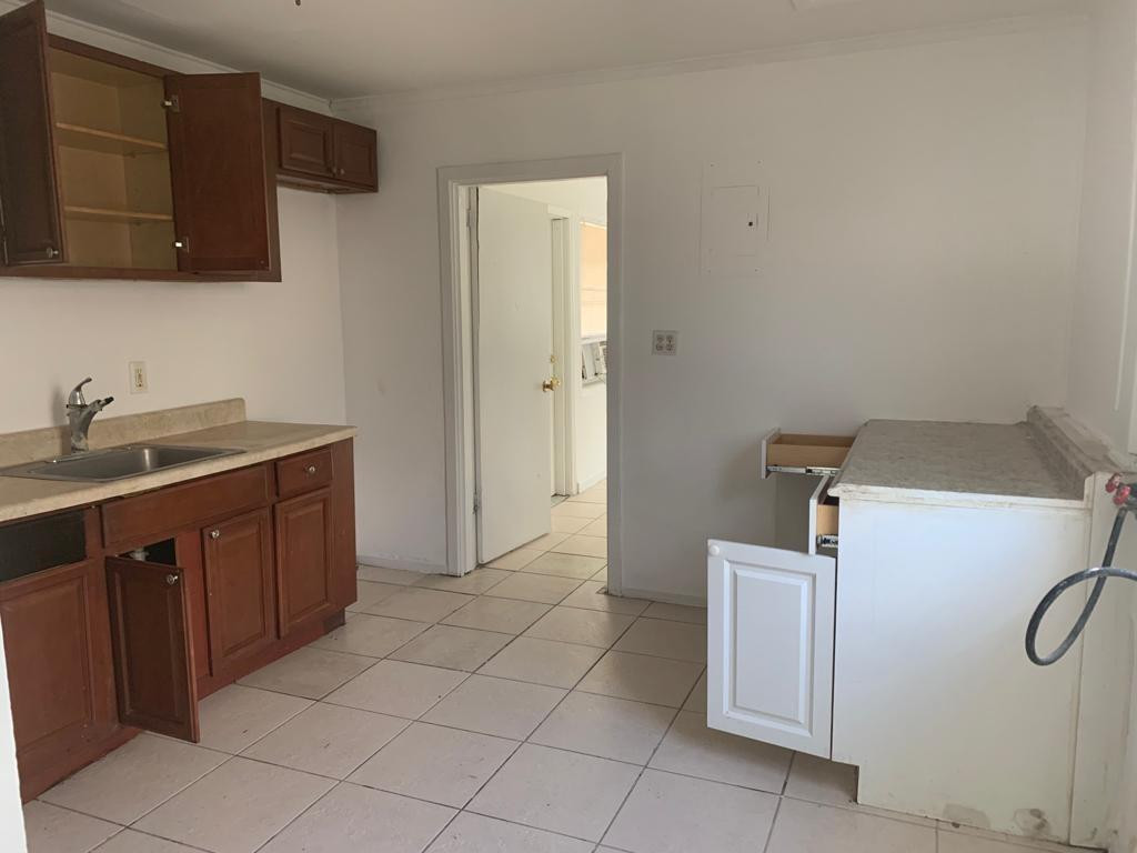 657 West 4th Street Riviera Beach, FL 33404 - Photo 2 of 14 Photo 2