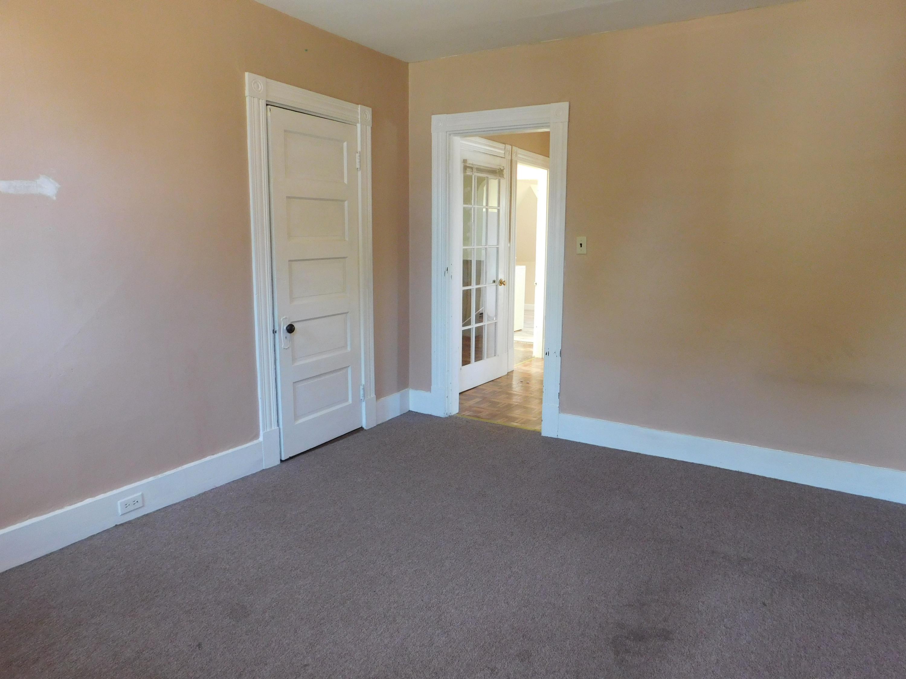 45 Rideout Avenue Lewiston, ME 04240 - Photo 32 of 41 DSCN2287