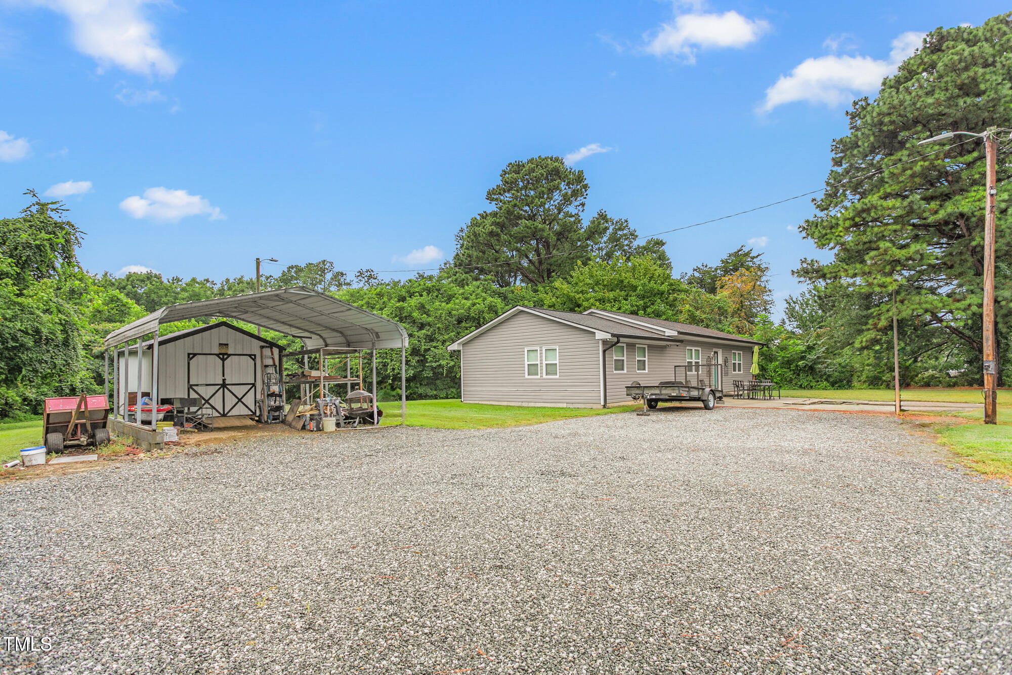 2130 Carolina Road Burlington, NC 27217 - Photo 4 of 28 2130 Carolina Road-1