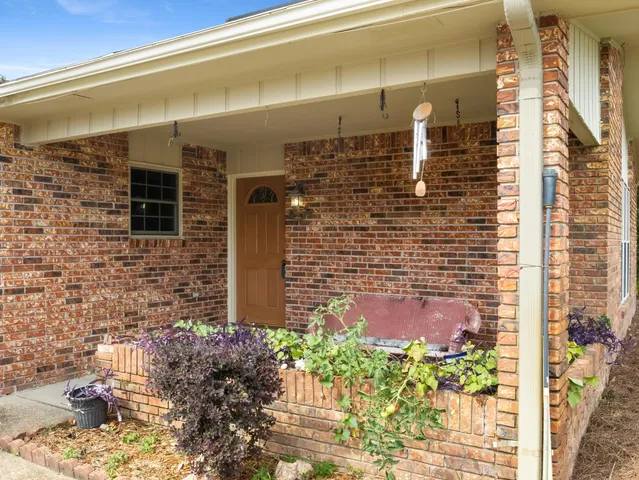 $340,000 | 15 West Casa Loma Drive, Mary Esther, FL 32569