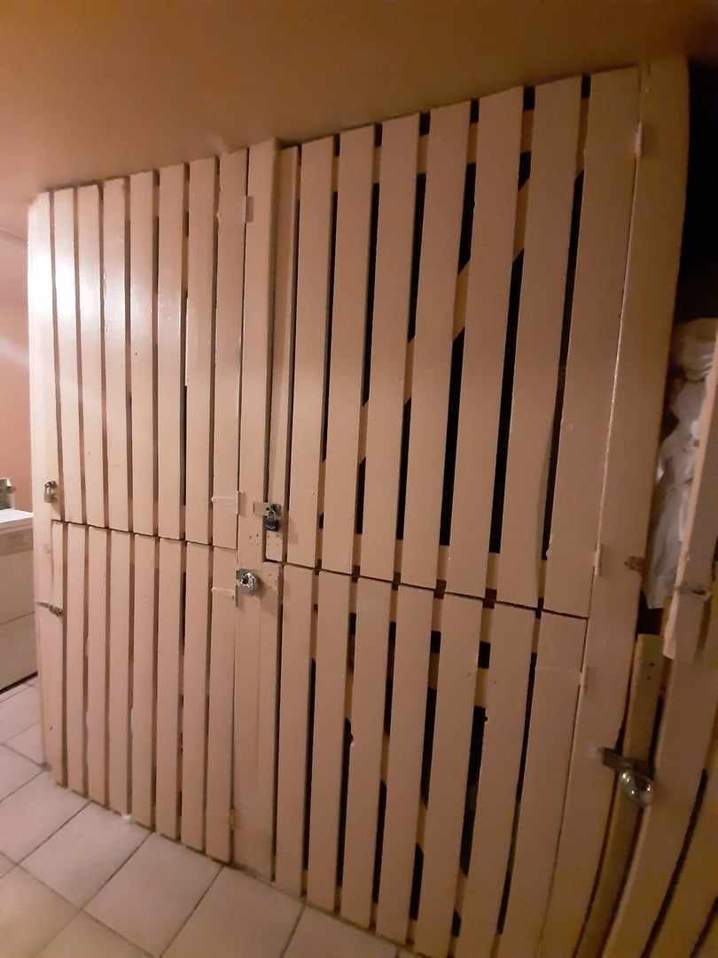9421 South Roberts Road, Unit 1NW Hickory Hills, IL 60457 - Photo 12 of 12 a view of a gate