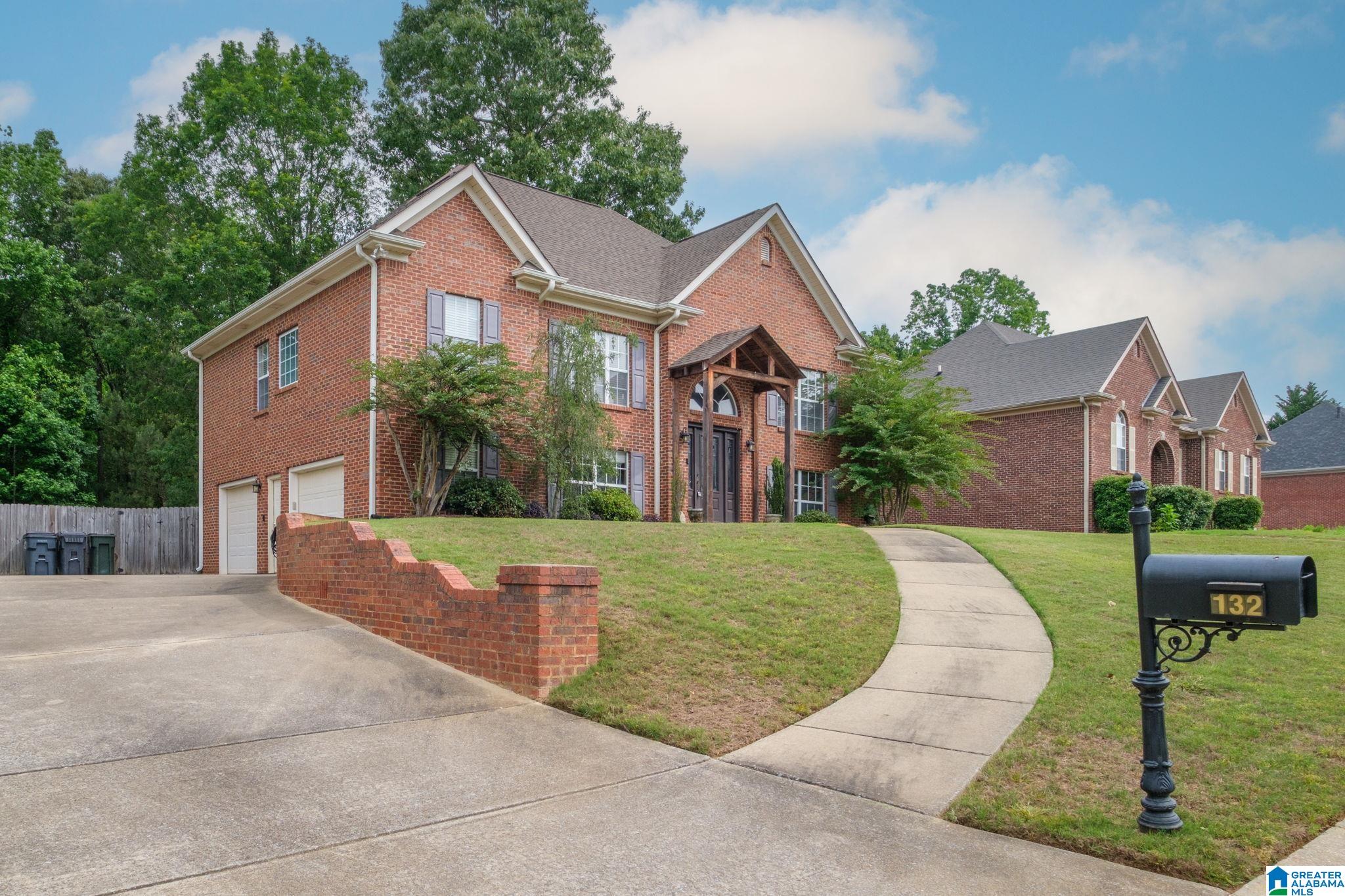 132 Magnolia Ridge Circle Chelsea, AL 35043 - Photo 2 of 47