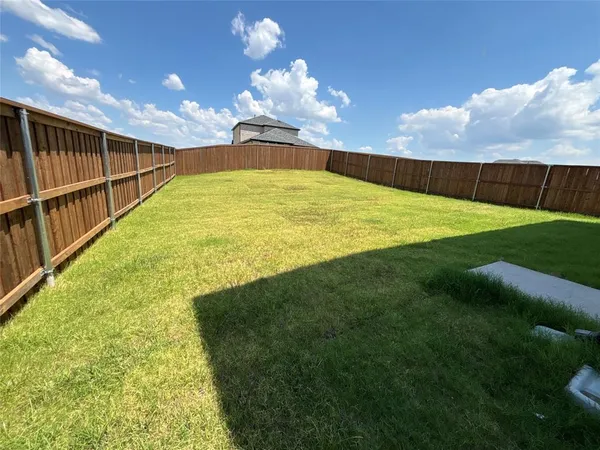 $2,600 | 2140 Florence Drive, Forney, TX 75126