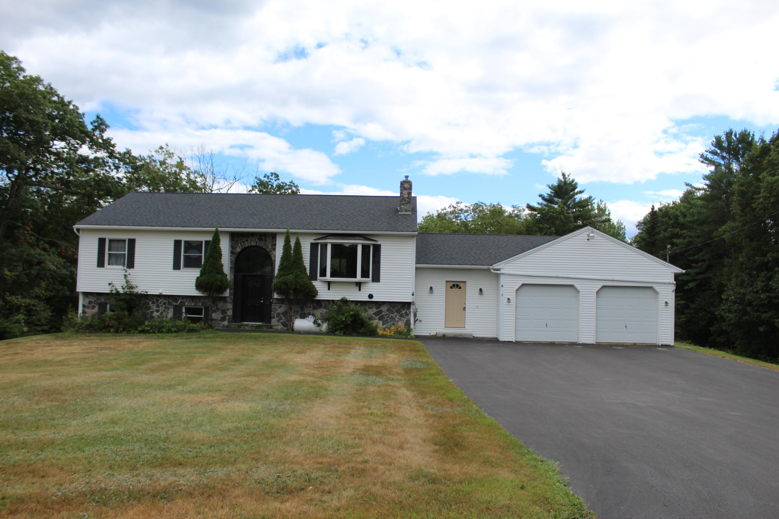 8 Camp Road Hartford, ME 04220 - Photo 4 of 40 IMG_0406