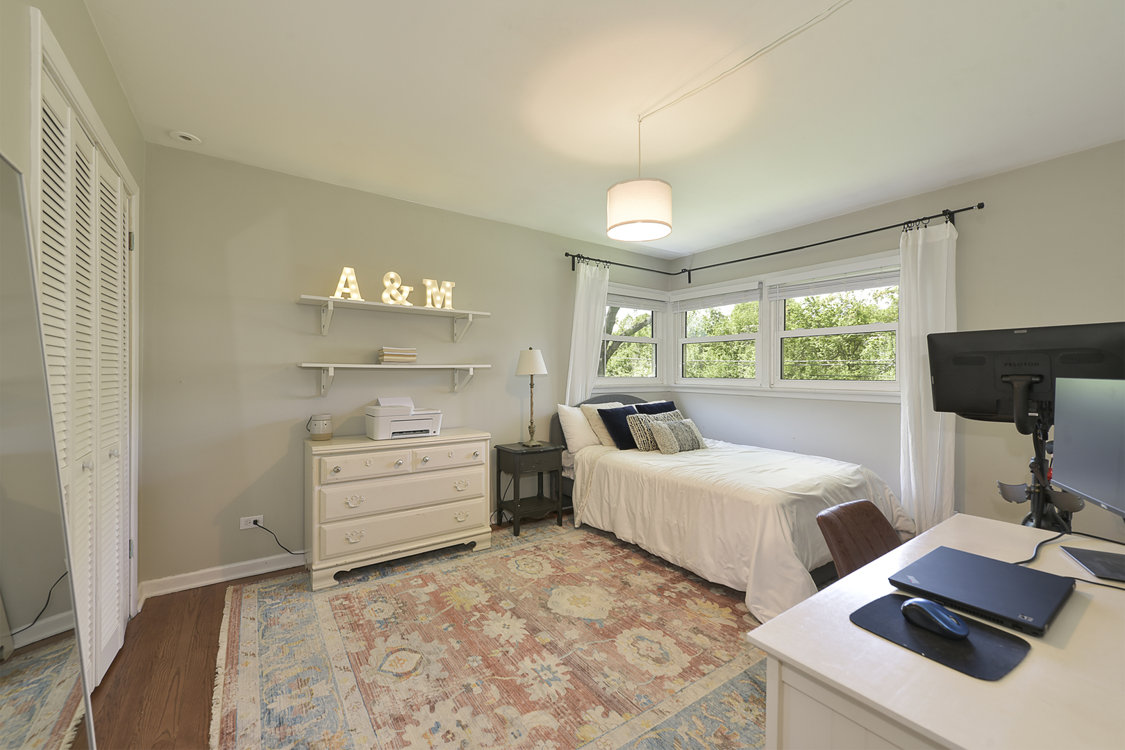 256 Sharon Drive Barrington, IL 60010 - Photo 17 of 23 a room with two beds and a window