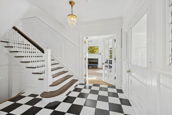 $1,475,000 | 176 Riverside Road, Riverside, IL 60546