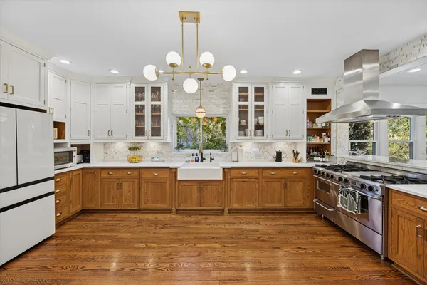 $1,475,000 | 176 Riverside Road, Riverside, IL 60546