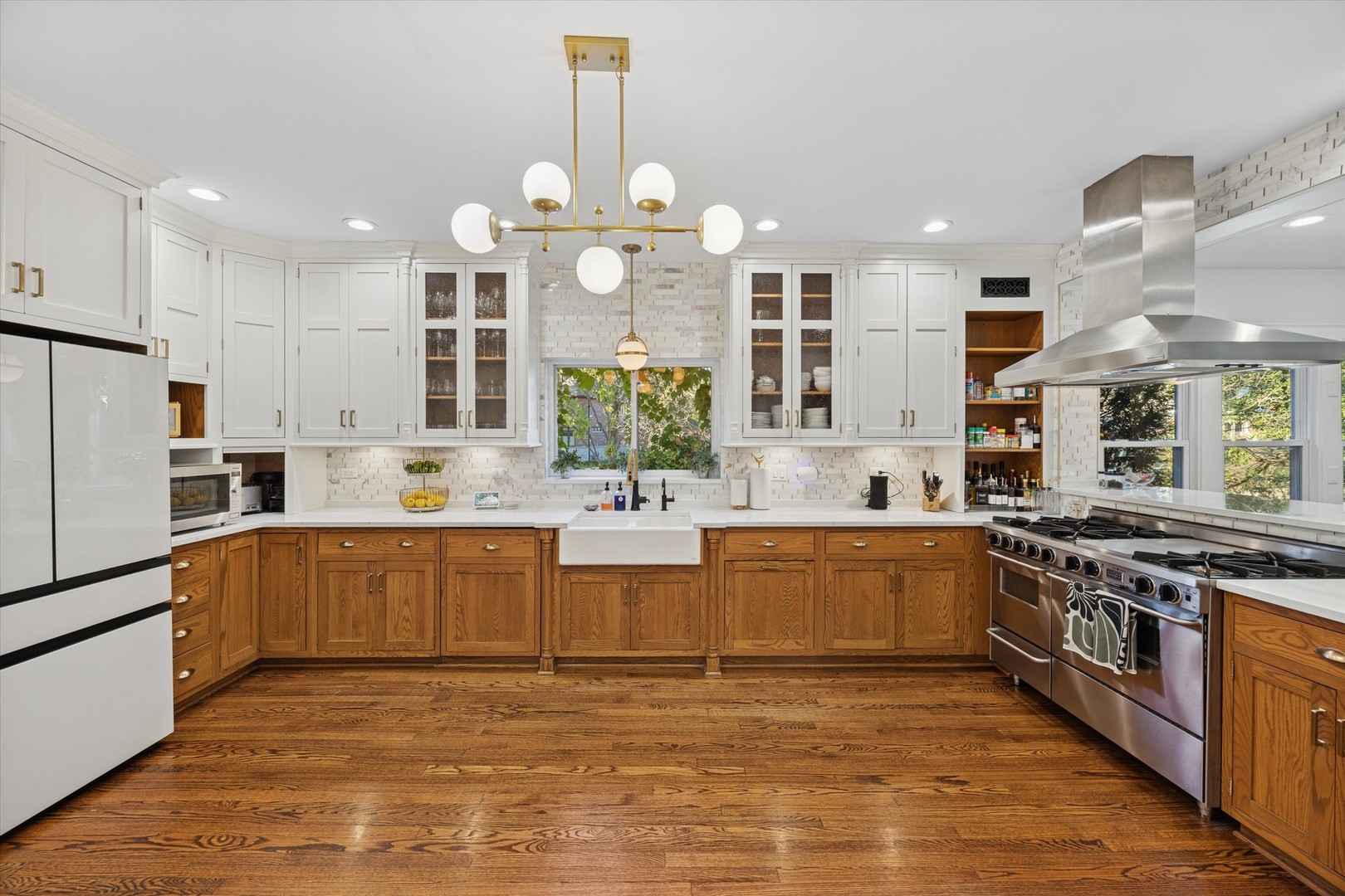 176 Riverside Road Riverside, IL 60546 - Photo 23 of 66