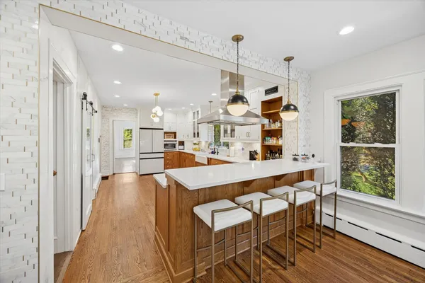 $1,475,000 | 176 Riverside Road, Riverside, IL 60546