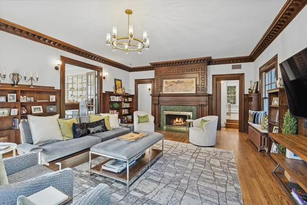 $1,475,000 | 176 Riverside Road, Riverside, IL 60546