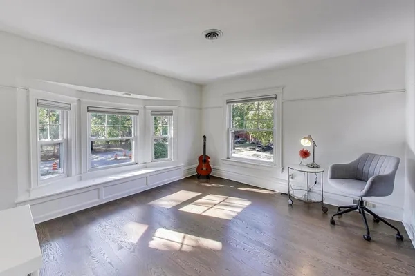 $1,475,000 | 176 Riverside Road, Riverside, IL 60546