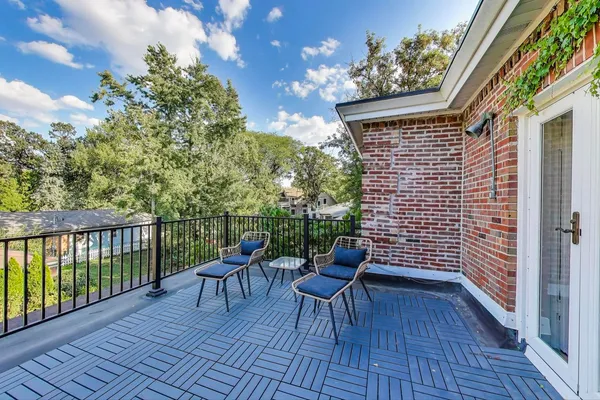 $1,475,000 | 176 Riverside Road, Riverside, IL 60546