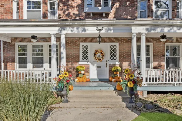 $1,475,000 | 176 Riverside Road, Riverside, IL 60546