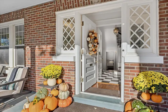 $1,499,000 | 176 Riverside Road, Riverside, IL 60546