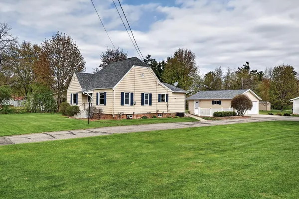 $182,500 | 2531 Washington Street, Wisconsin Rapids, WI 54494