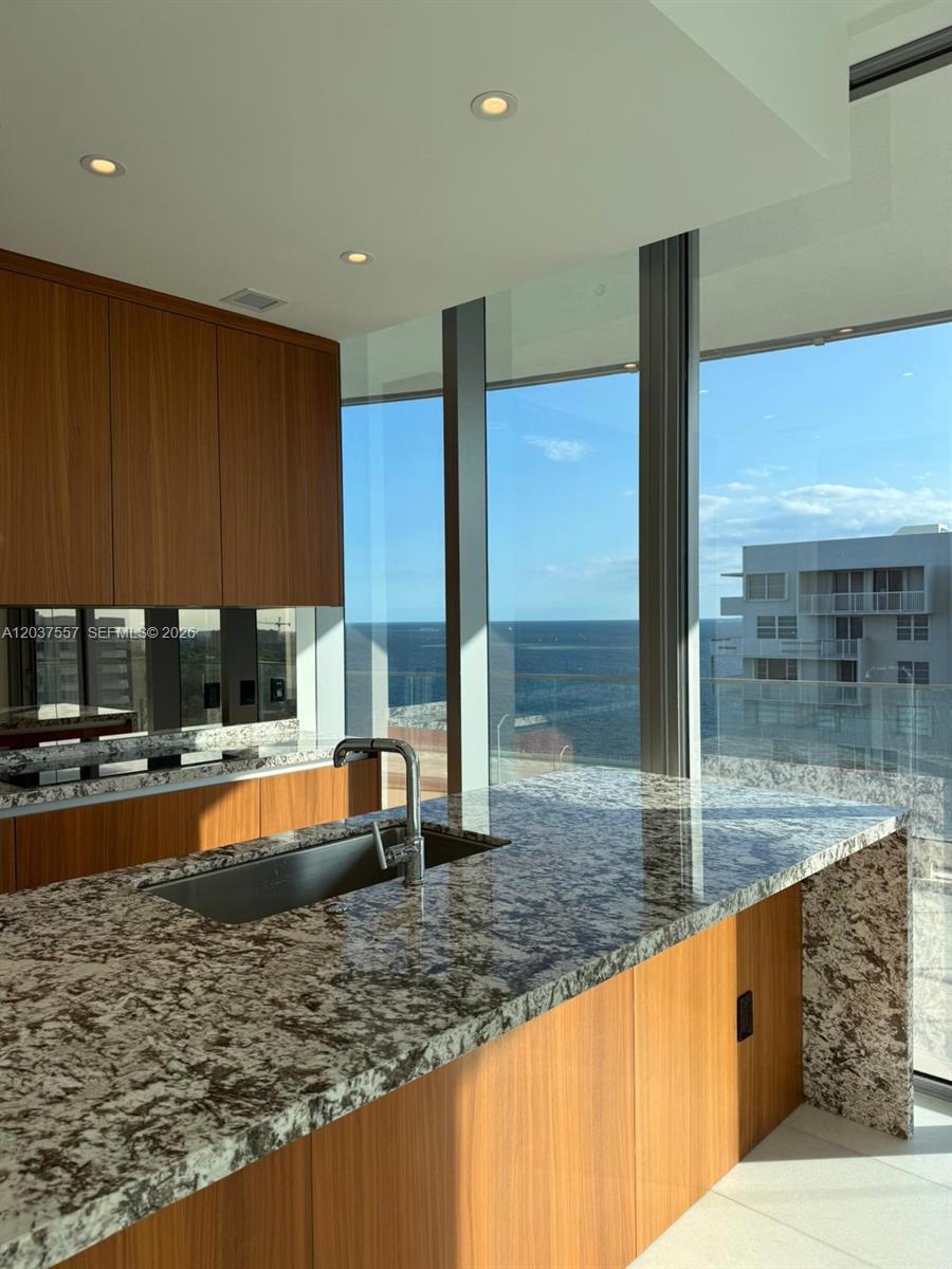 175 Southeast 25th Road, Unit 903 Miami, FL 33129 - Photo 4 of 36