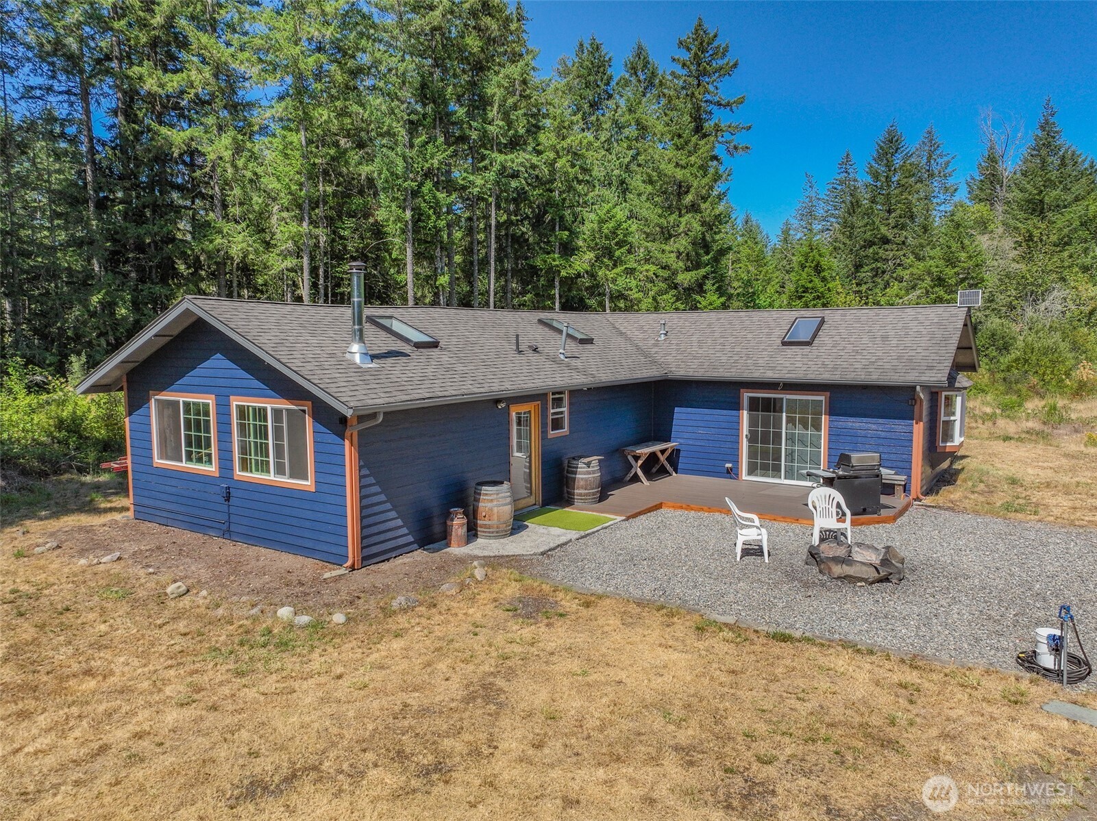 19002 Sorenson Road Southeast Yelm, WA 98597 - Photo 3 of 38
