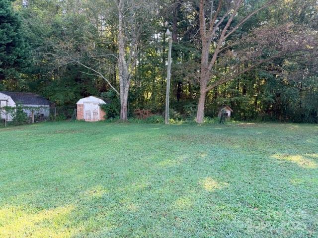 1028 Hay Row Road Clover, SC 29710 - Photo 3 of 21 Gallery Image 3