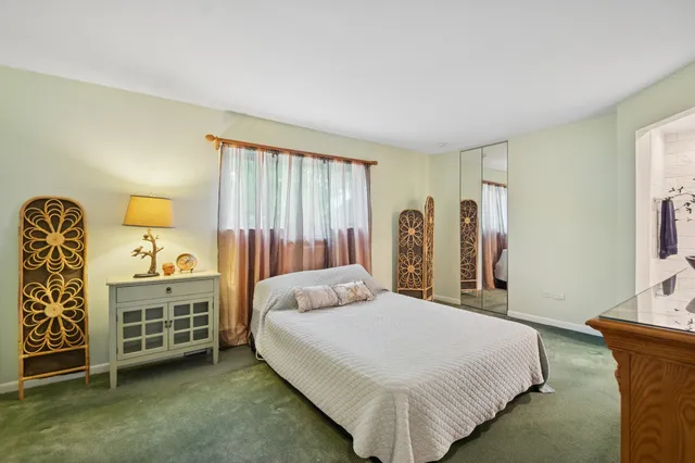 $229,900 | 820 East Old Willow Road, Unit 214, Prospect Heights, IL 60070