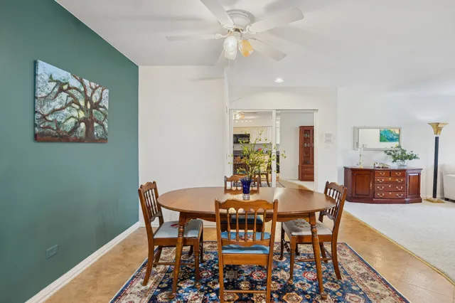 $229,900 | 820 East Old Willow Road, Unit 214, Prospect Heights, IL 60070