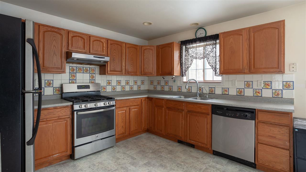 48 Prescott Road Pittsfield, NH 03263 - Photo 10 of 31